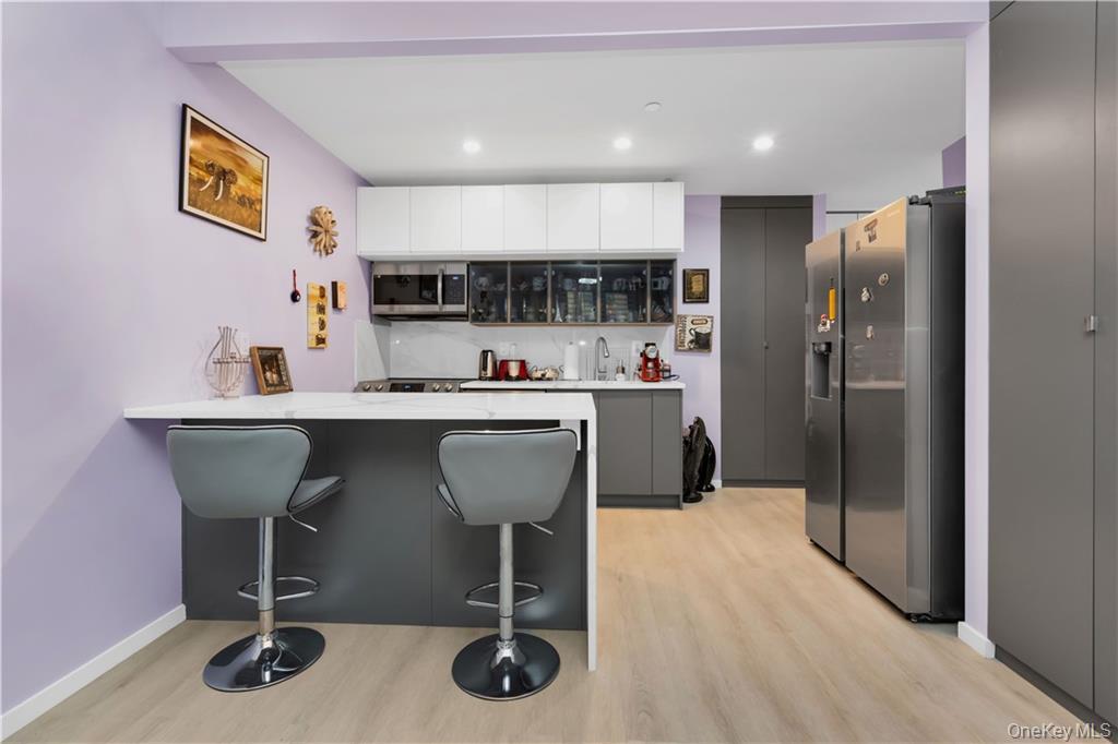 15 W End Avenue, Unit 3F photo 9