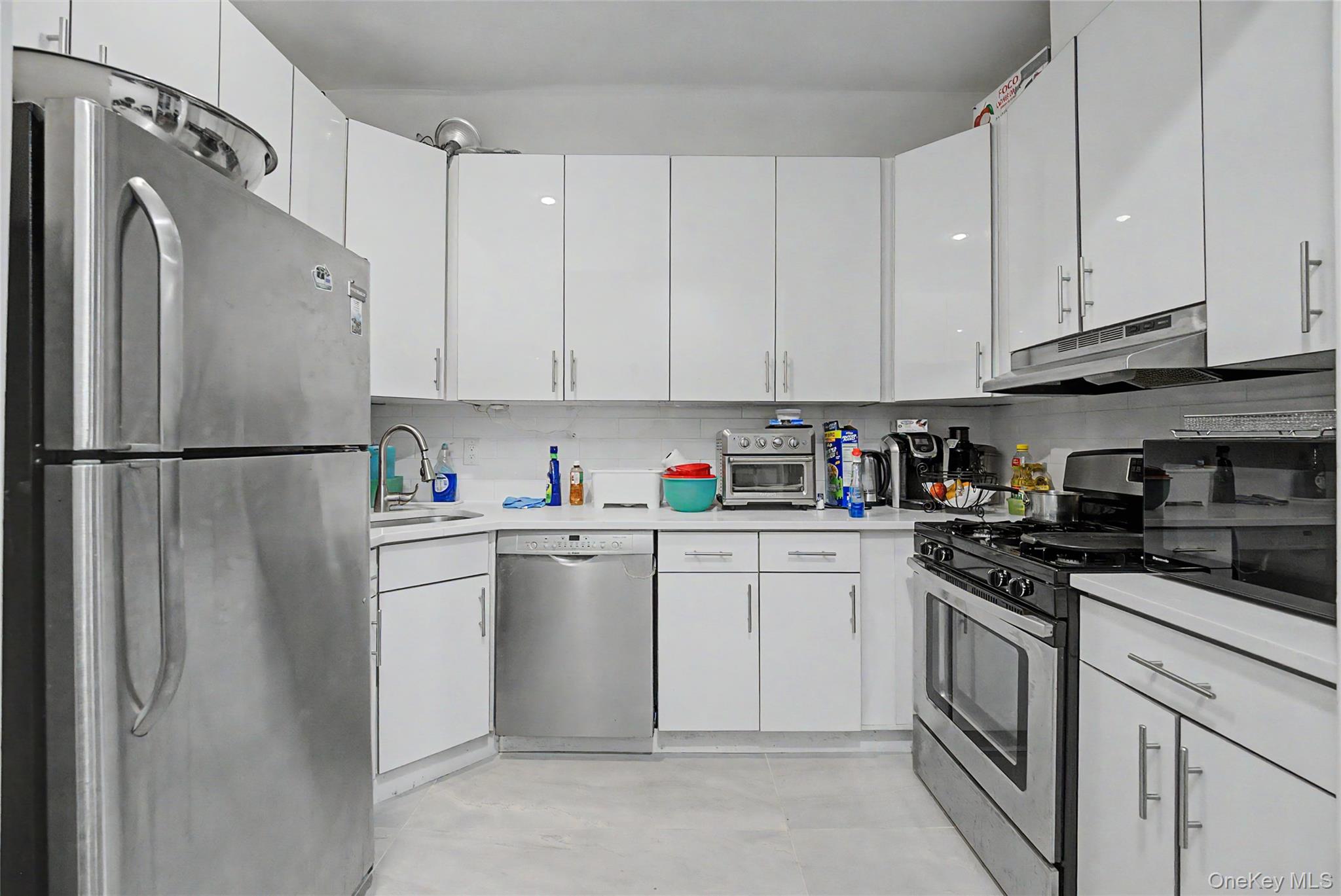 12-10 27th Avenue – For Sale photo 12