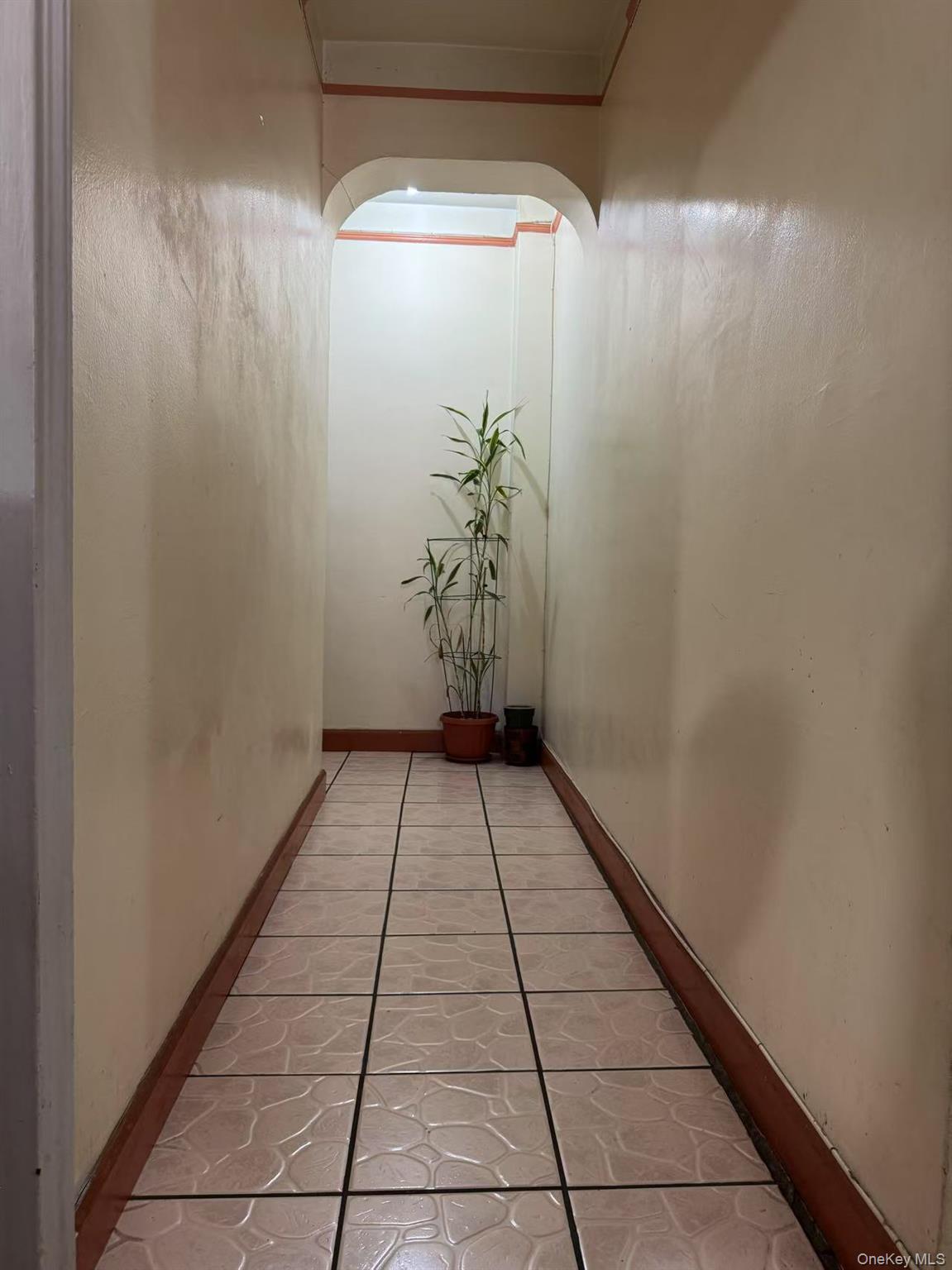 83-06 Vietor Avenue, Unit 3B photo 3