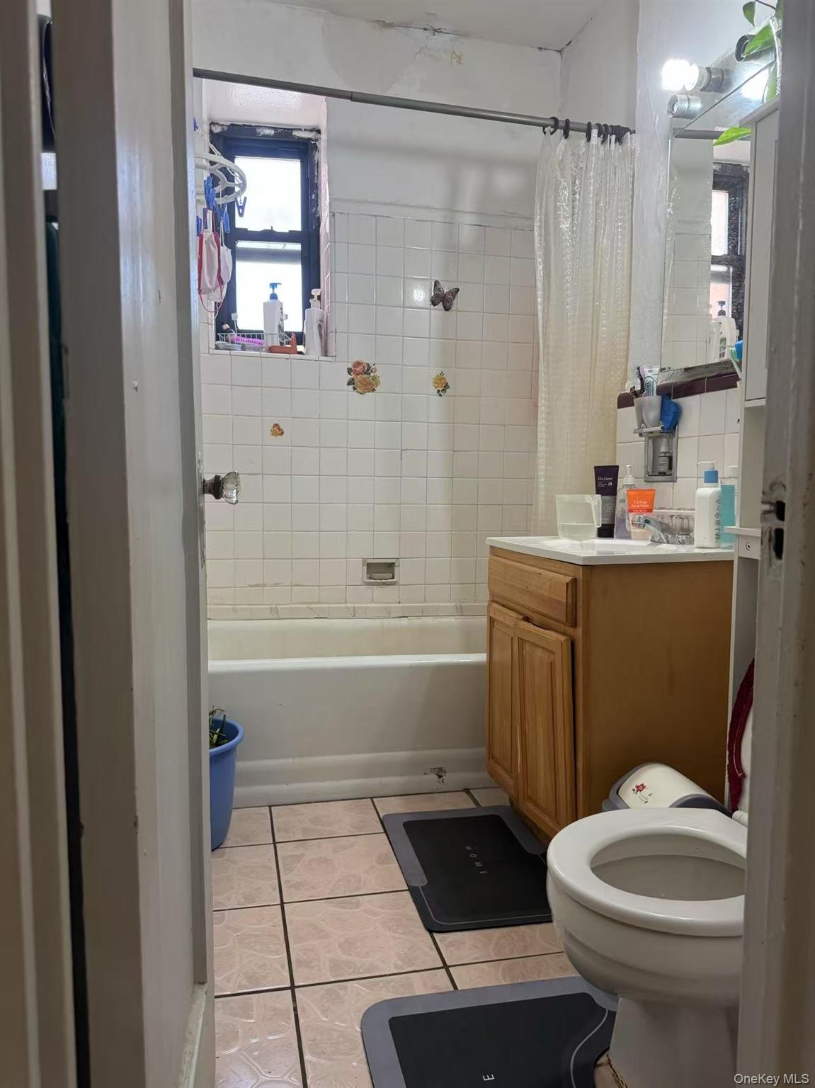 83-06 Vietor Avenue, Unit 3B photo 9