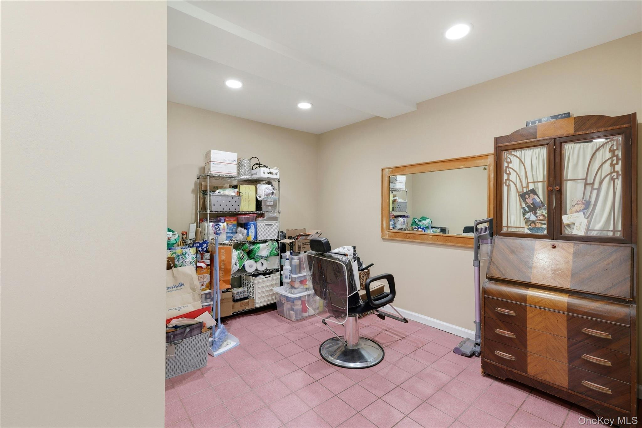852 Jackson Avenue – For Sale photo 16