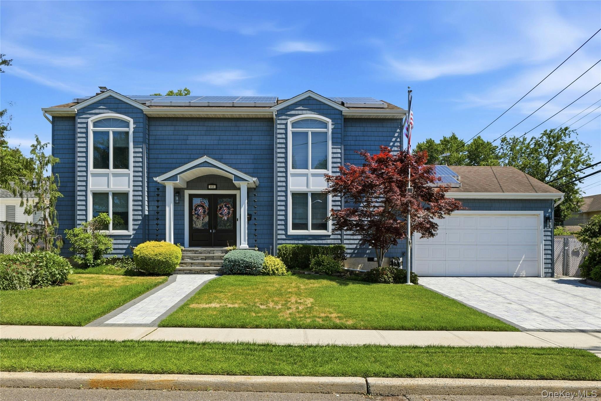 852 Jackson Avenue – For Sale