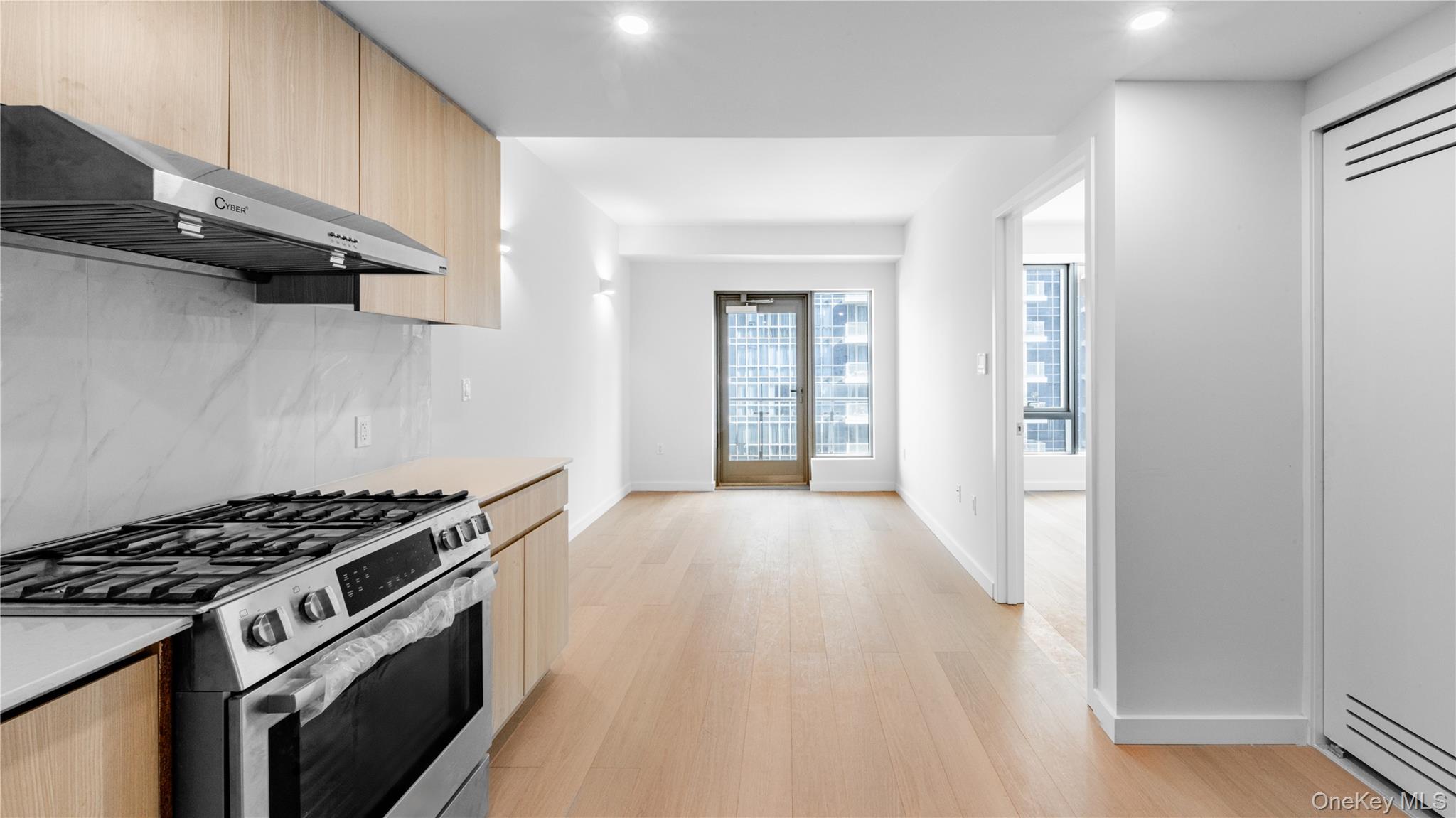 3371 Prince Street, Unit 10A photo 2