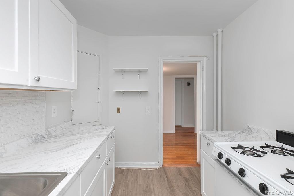 1344 Midland Avenue, Unit 3E photo 15