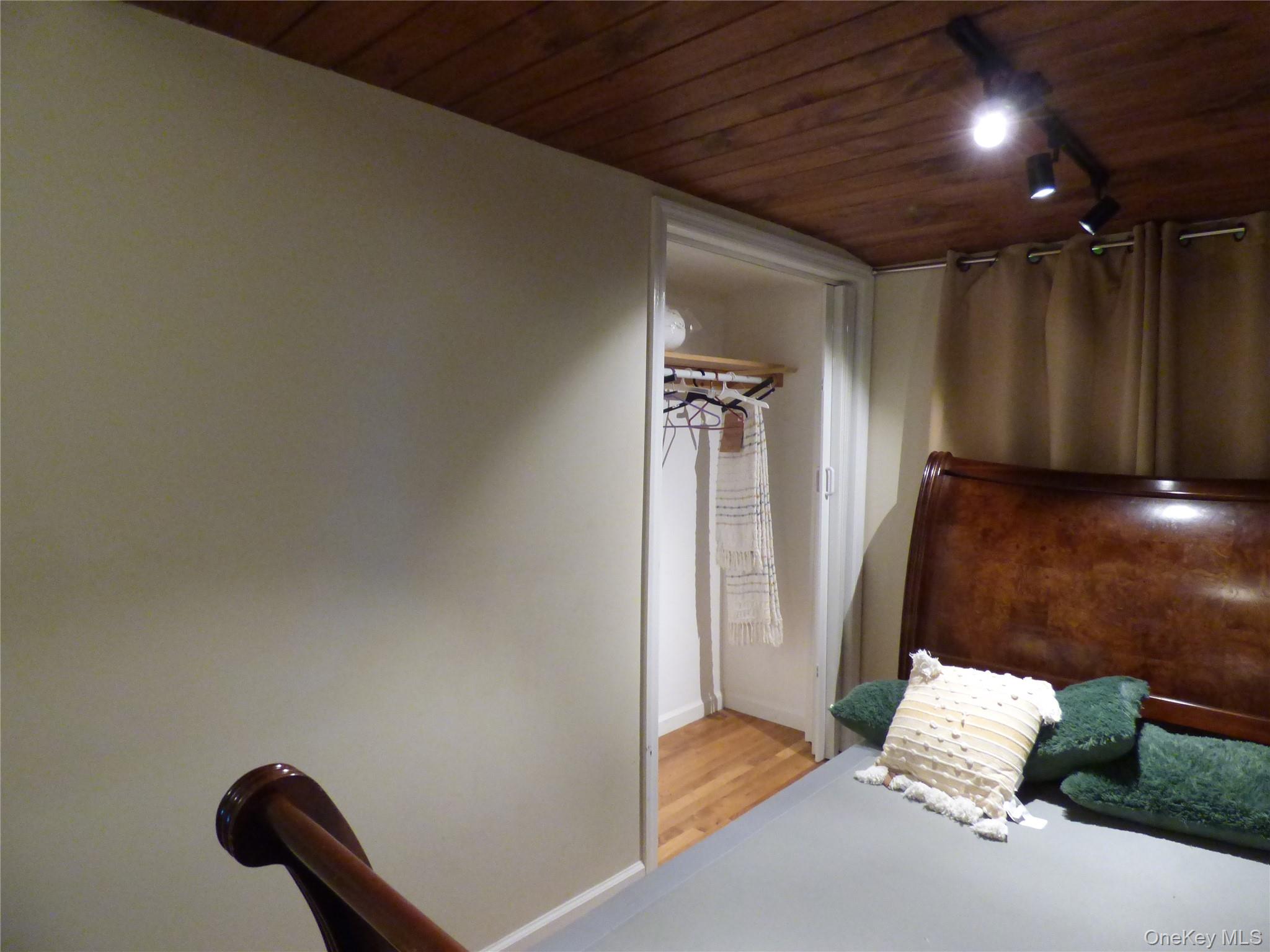 156 Brook Trail – For Rent photo 10