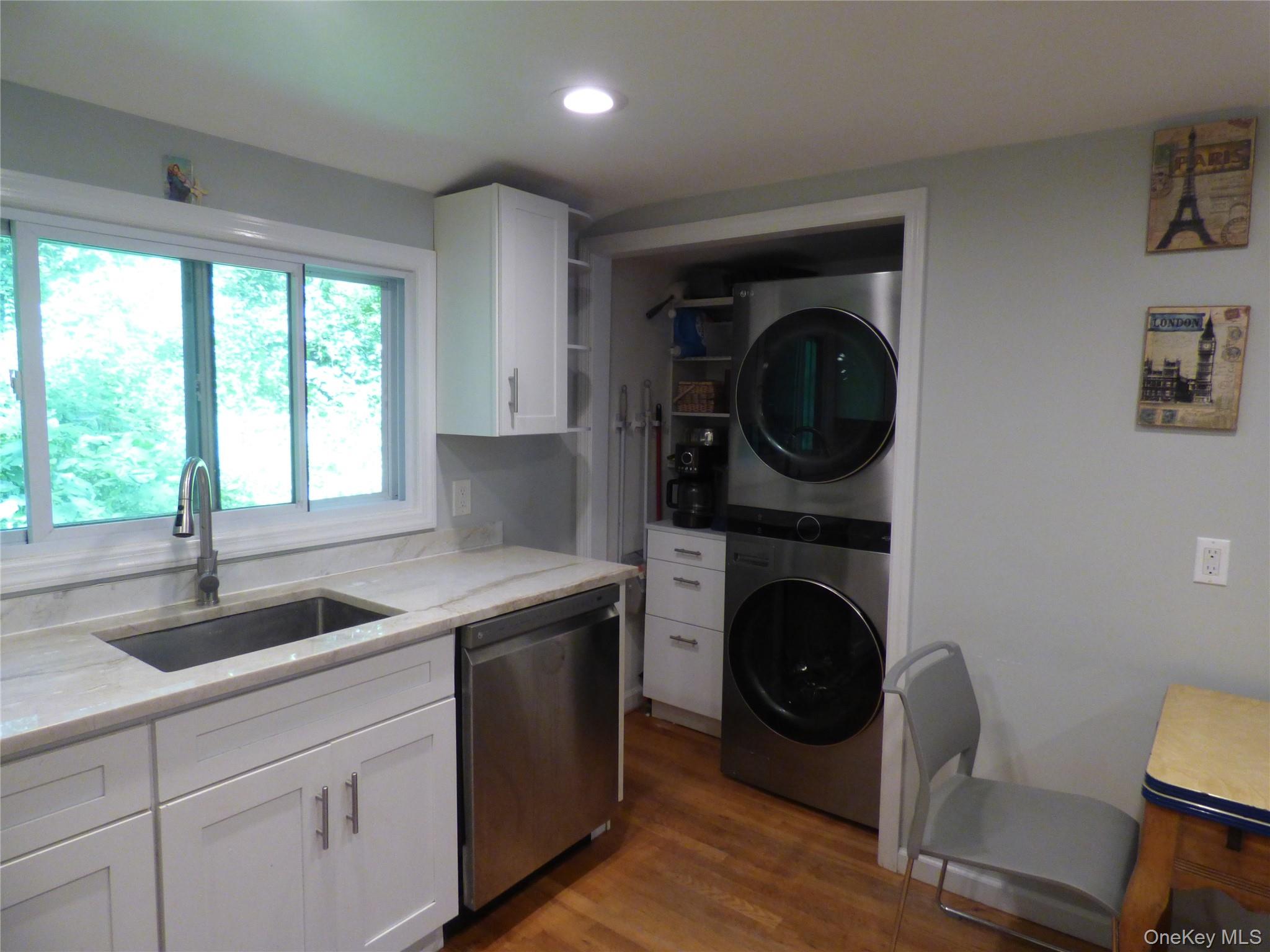 156 Brook Trail – For Rent photo 4