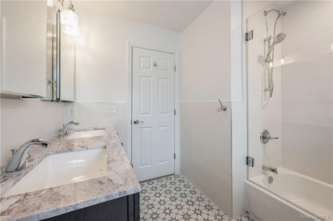 11 Park Avenue – For Rent photo 11