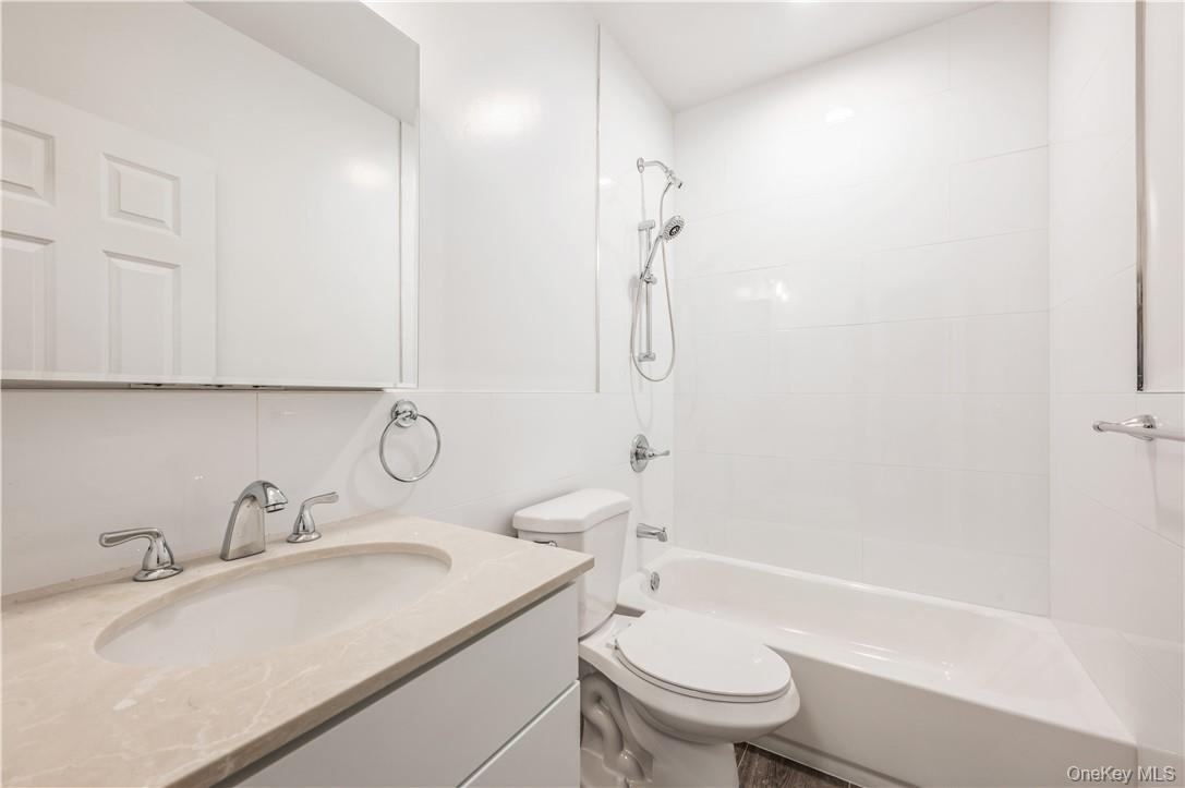 11 Park Avenue – For Rent photo 16