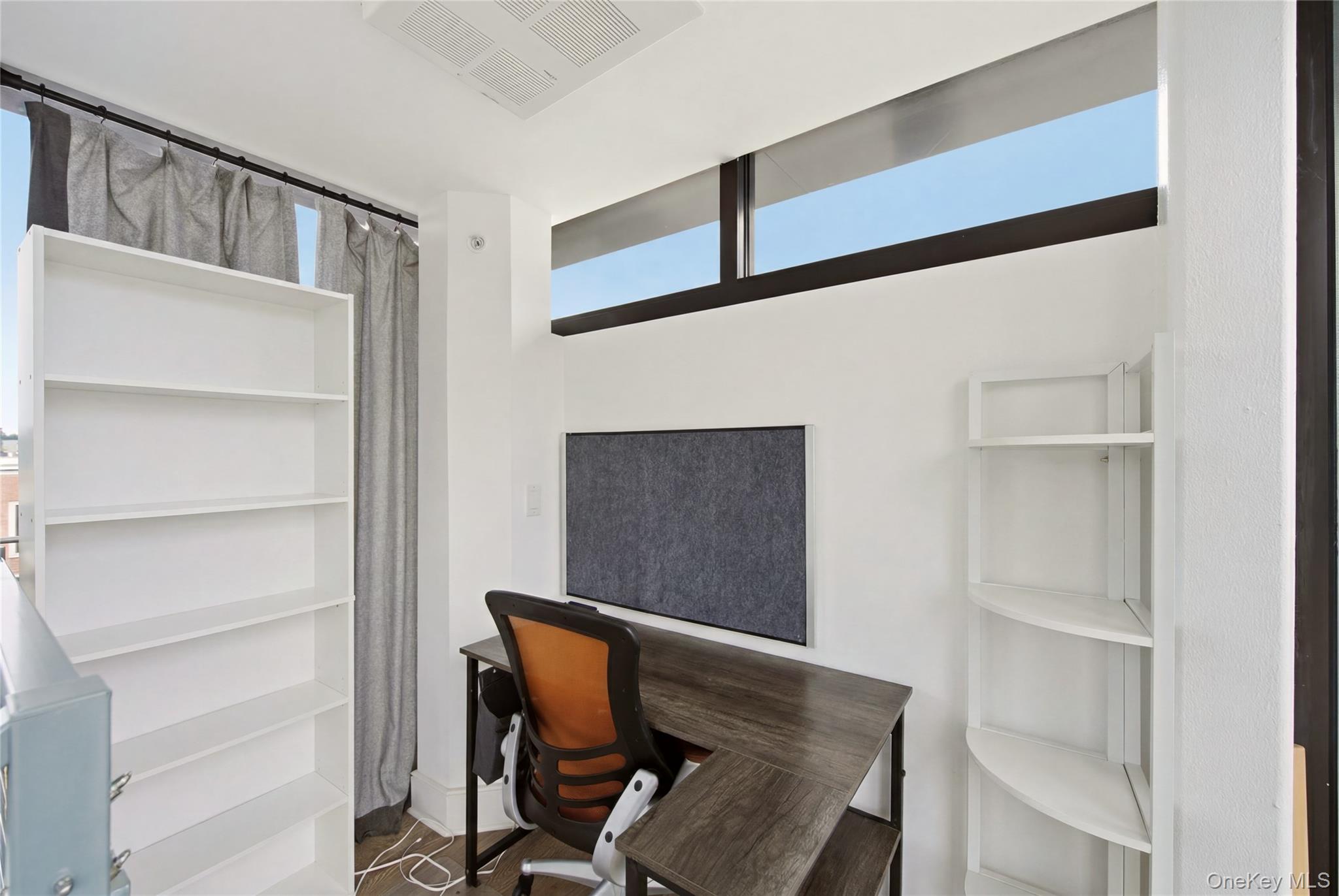 100 Garvies Point Road, Unit 1316 photo 10