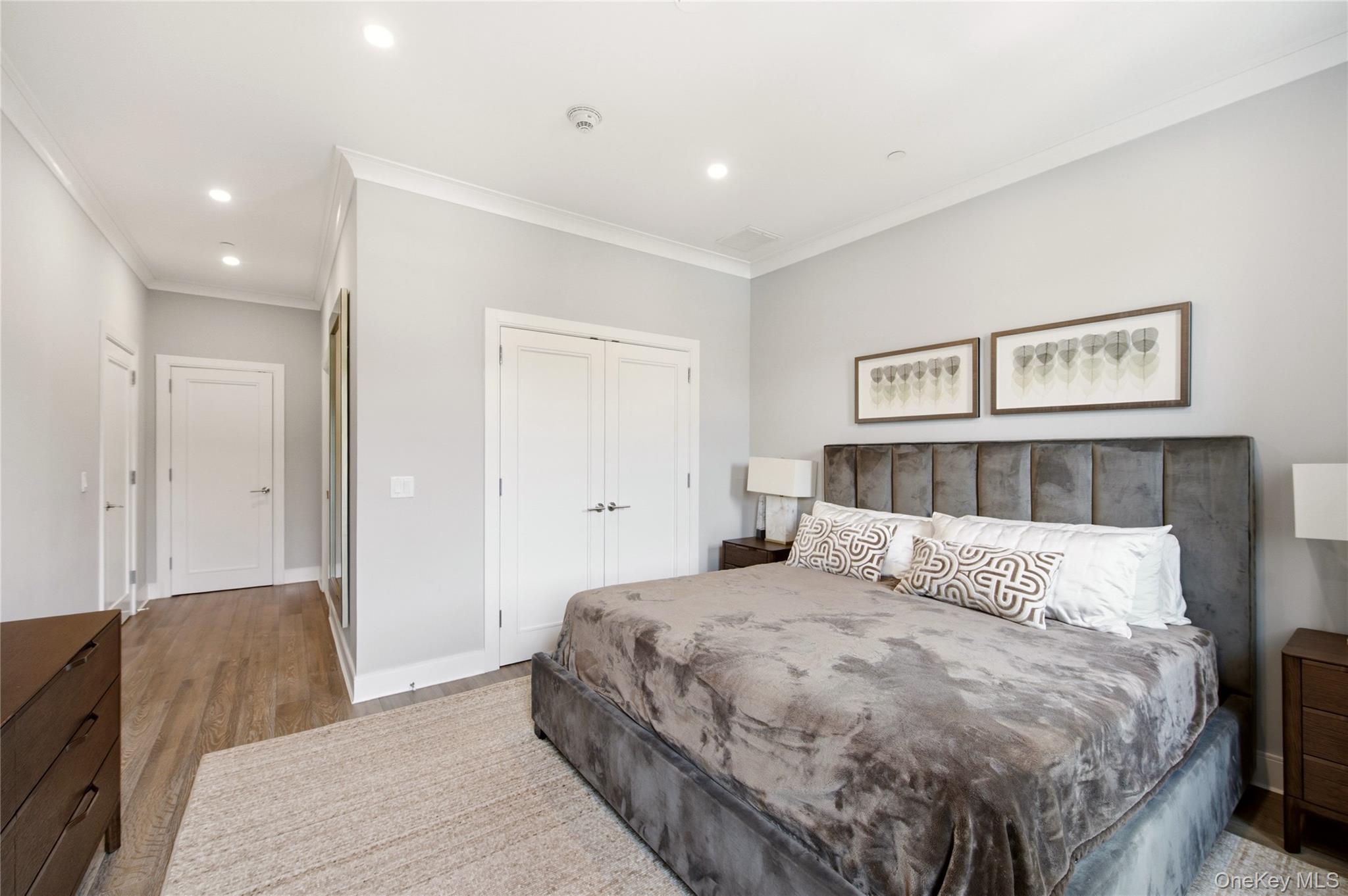 100 Garvies Point Road, Unit 1316 photo 6