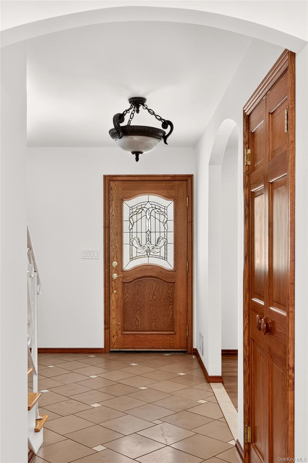 7 Overlook Road – For Sale photo 3