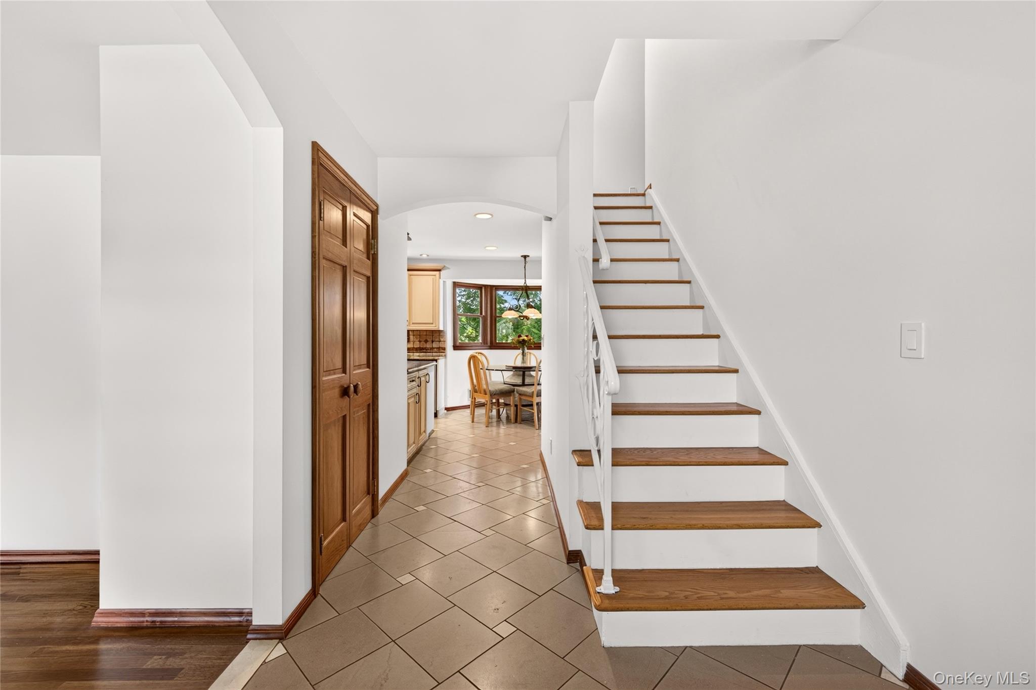 7 Overlook Road – For Sale photo 4