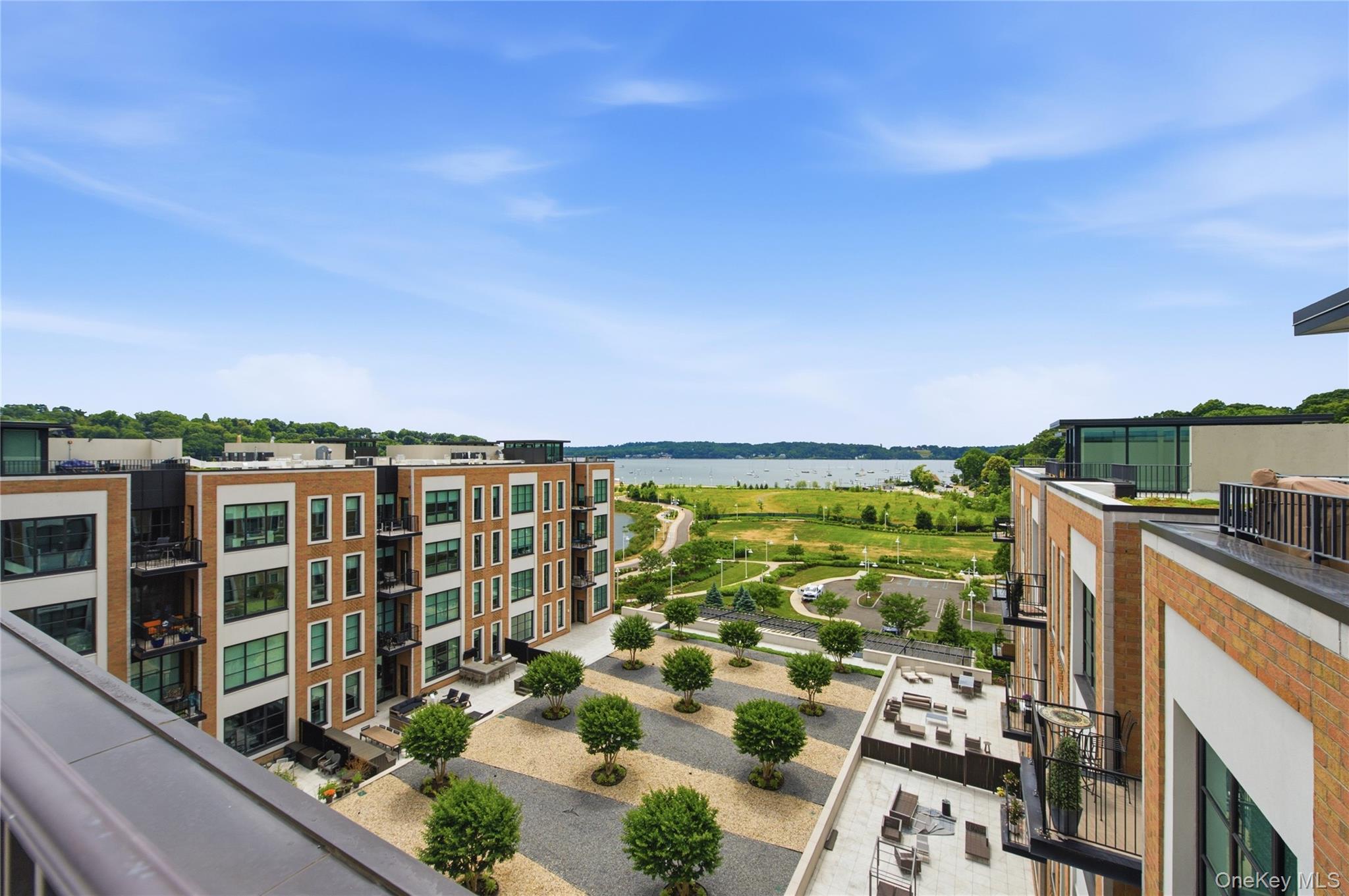 100 Garvies Point Road, Unit 1311 photo 28