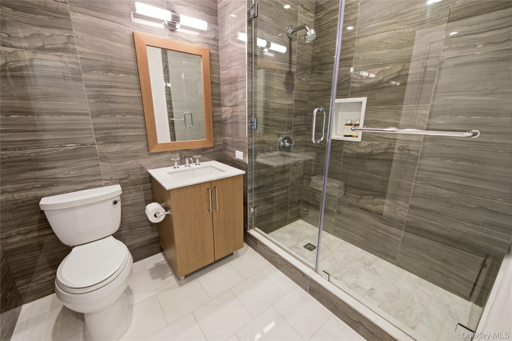 100 Garvies Point Road, Unit 1311 photo 12