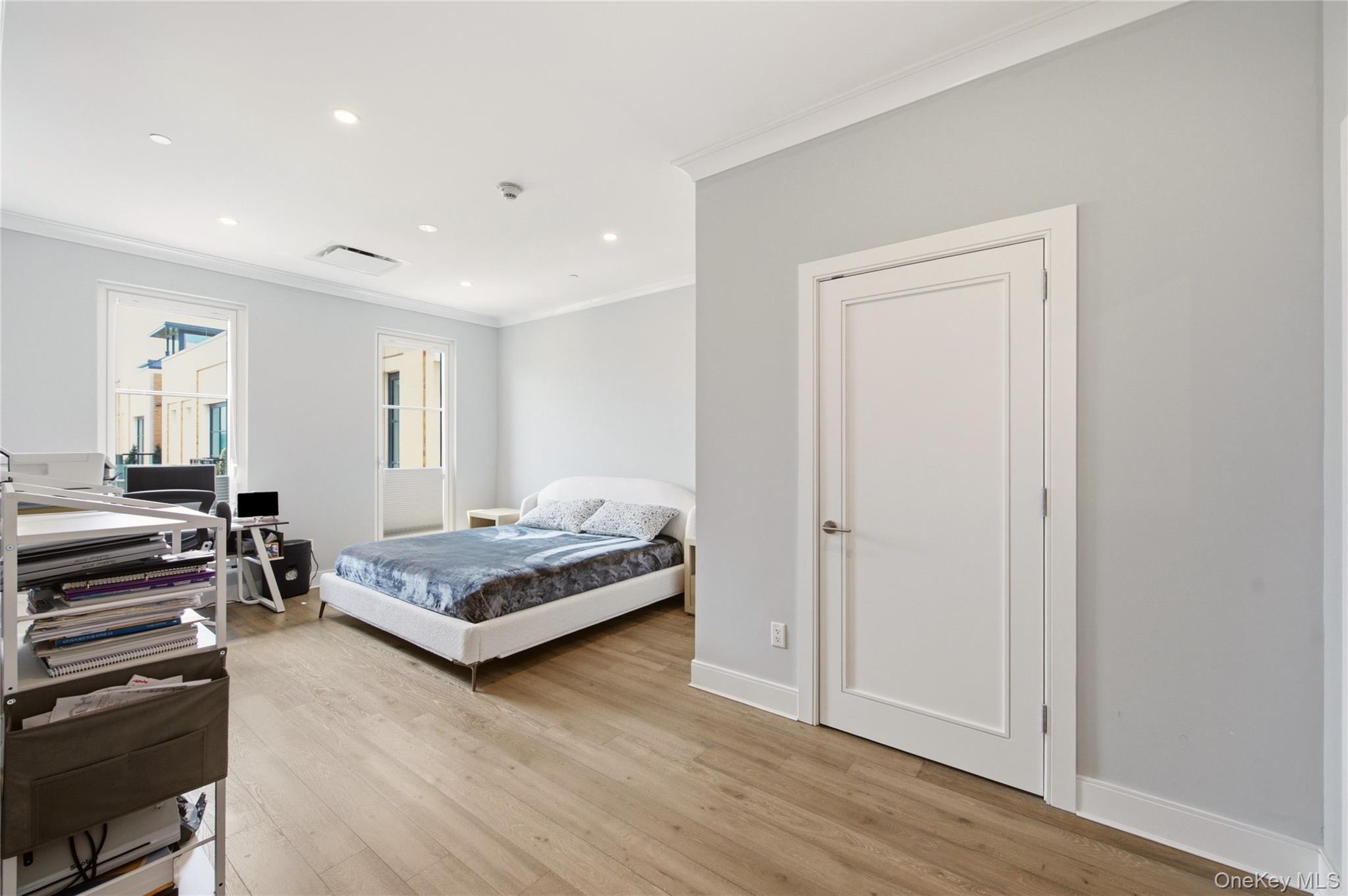 100 Garvies Point Road, Unit 1311 photo 13