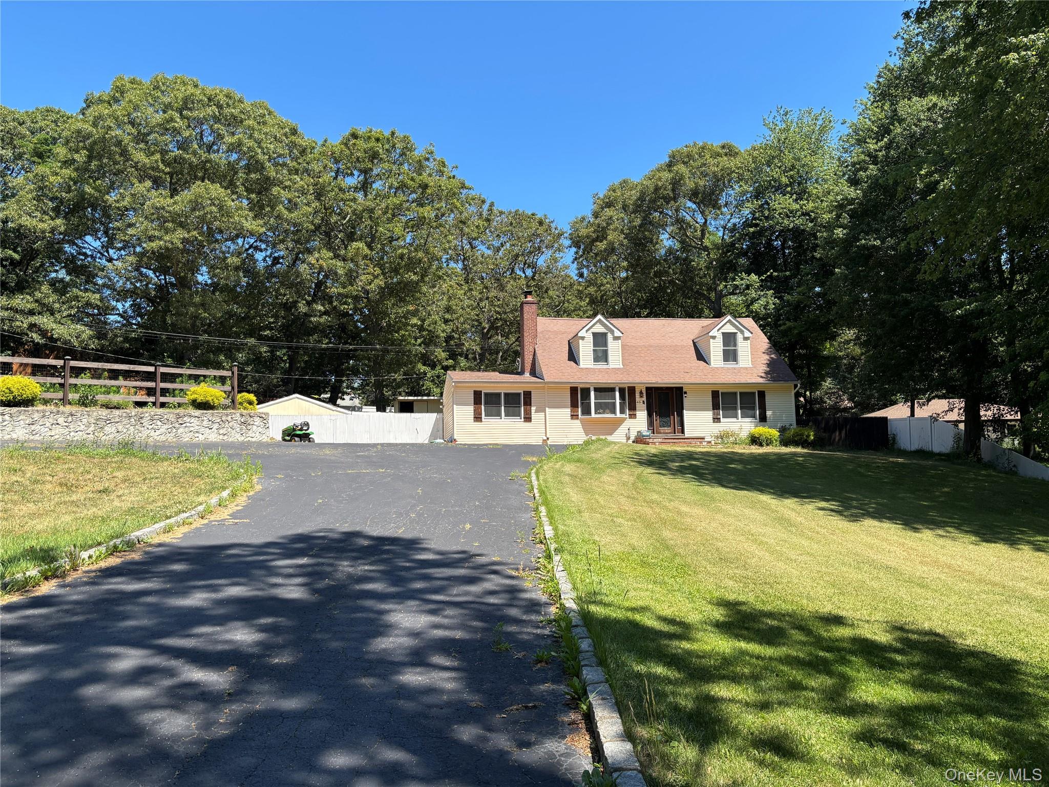 45 Croft Lane – For Sale