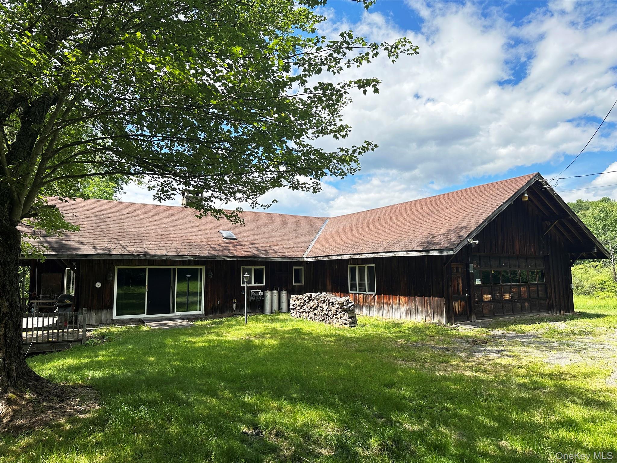 818 Methol Road – For Sale