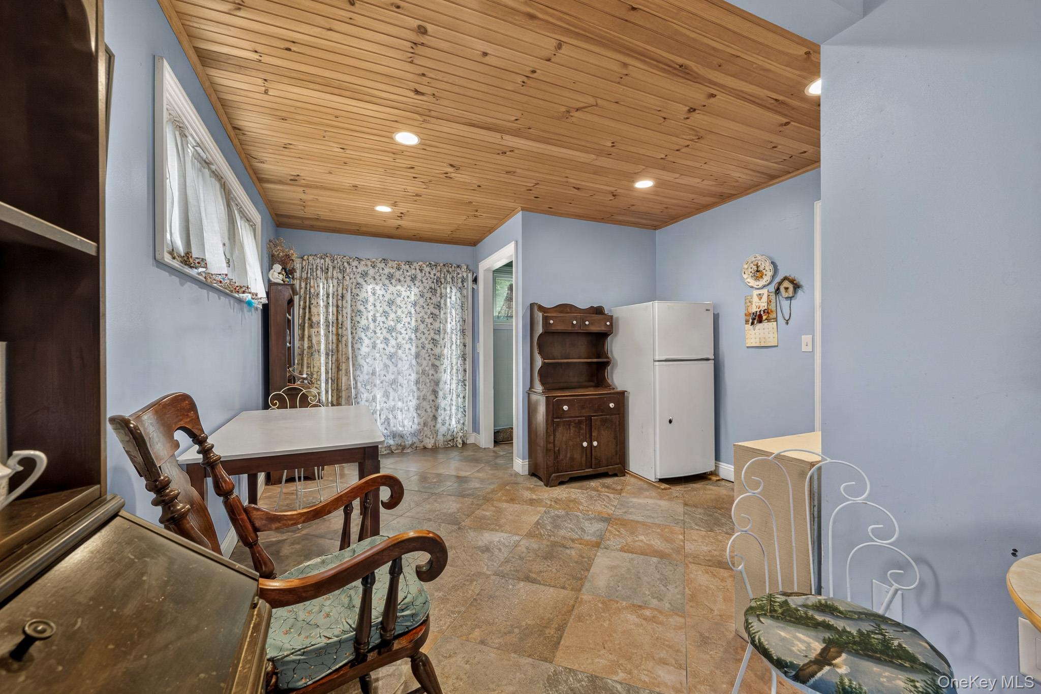 125 Keller Drive – For Sale photo 32