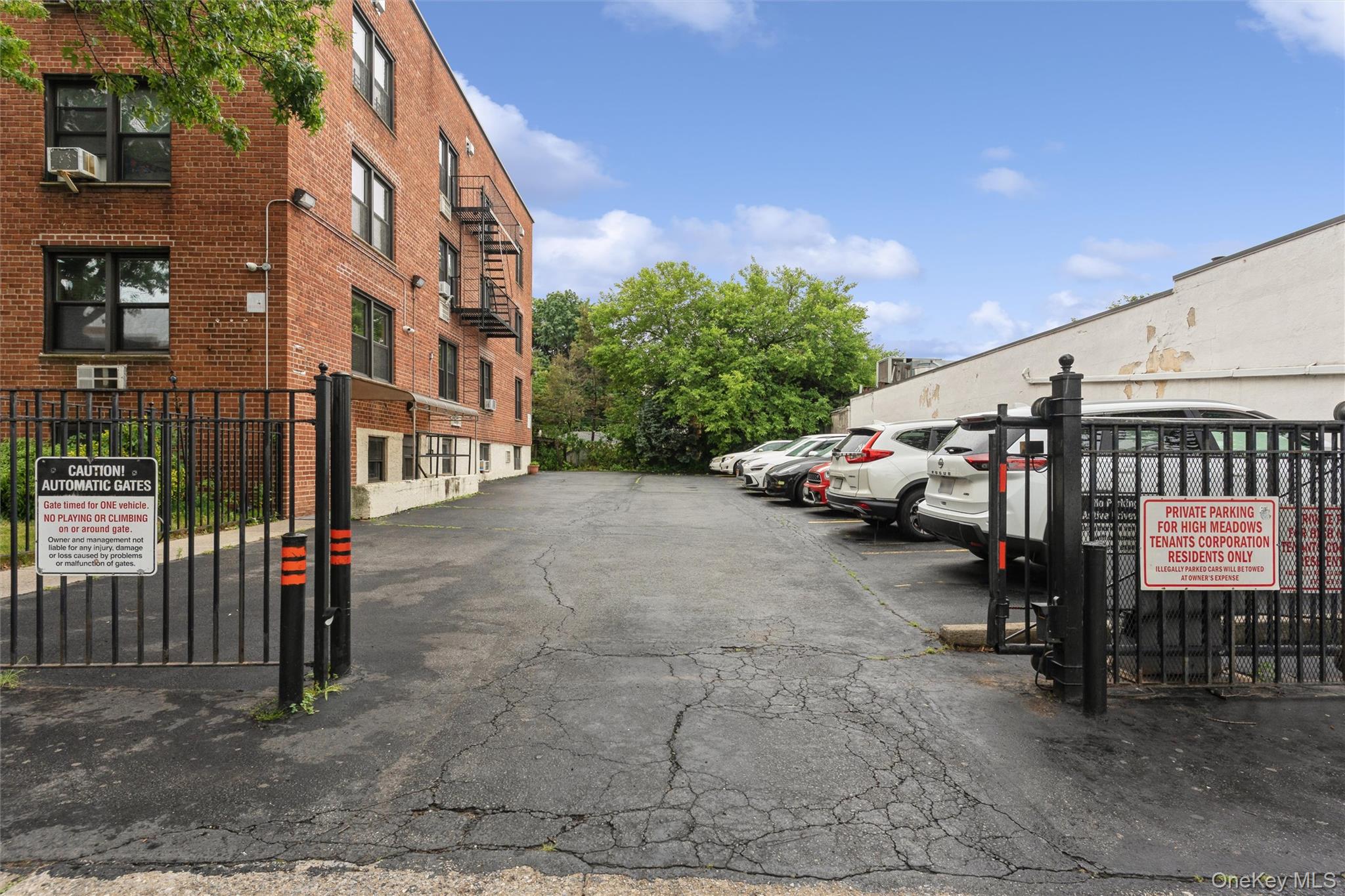 182-12 Horace Harding Expressway, Unit 1K photo 12