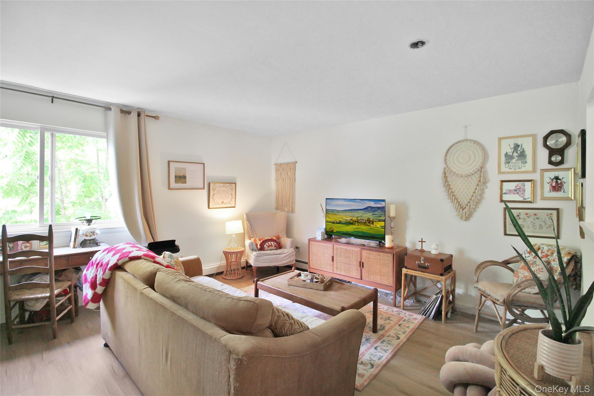 525 Harbor View Court – For Rent photo 3