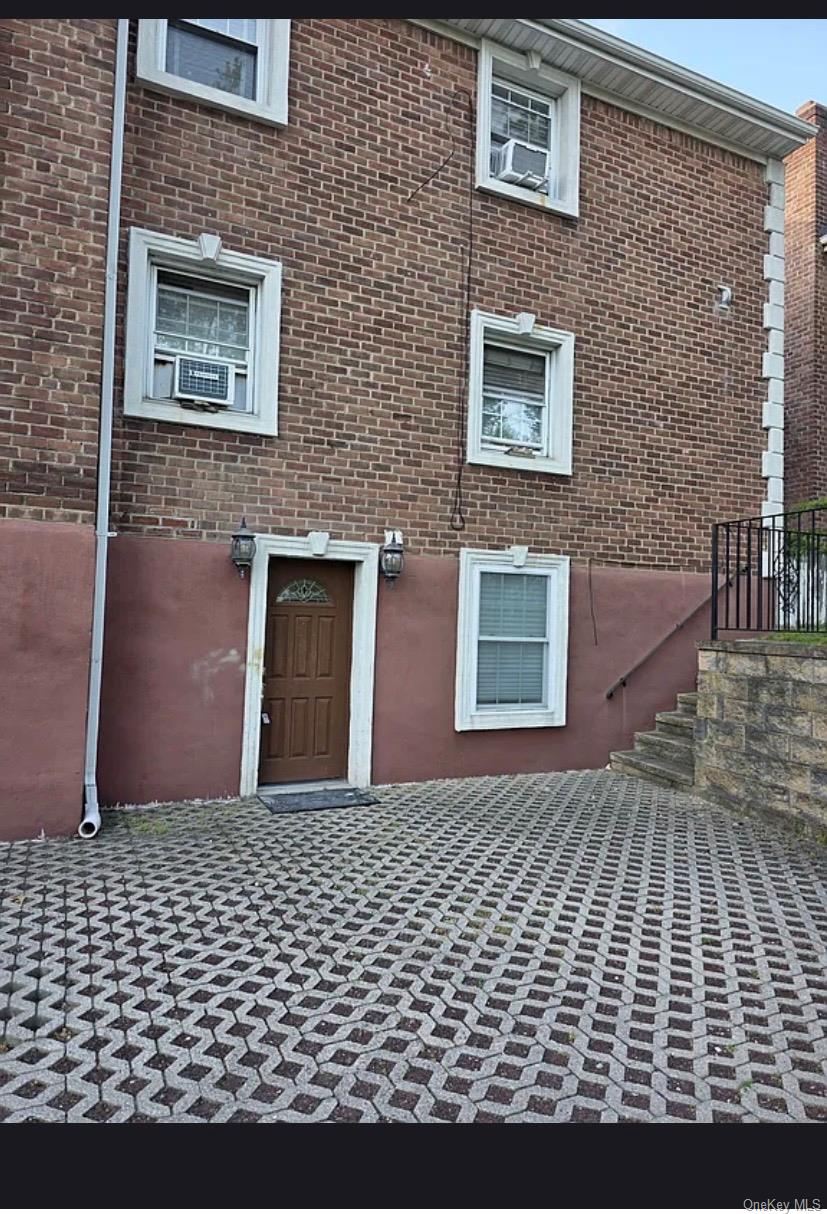 2 Hill Park Avenue, Unit 1A