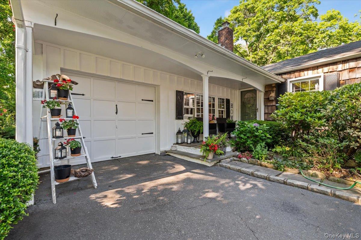 10 Rancher Place – For Sale photo 2