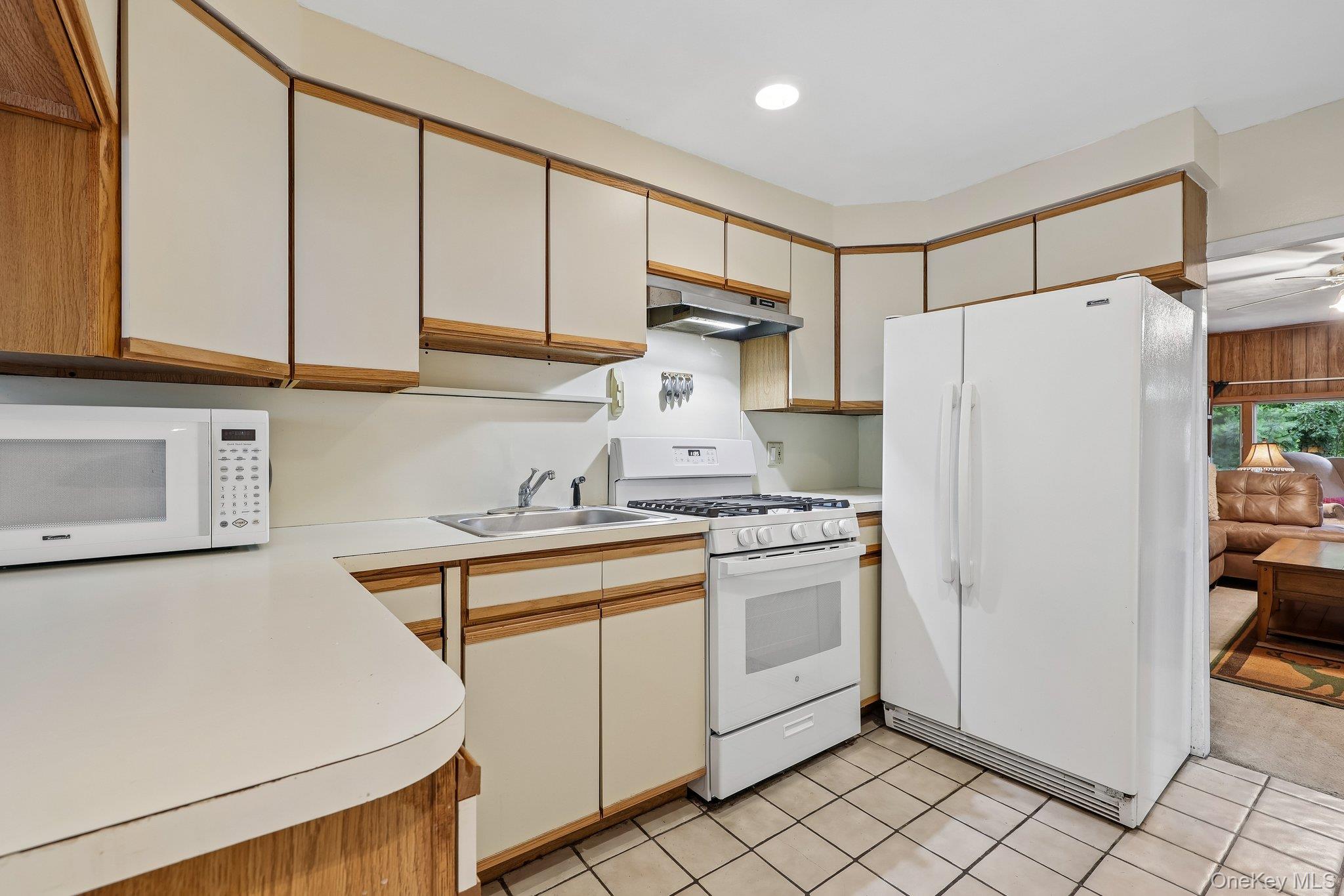 25 Sylvan Trail – For Sale photo 14