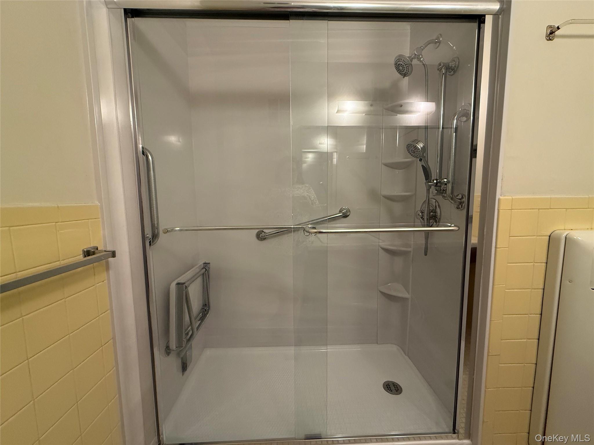 1840 Crompond Road, Unit 7D4 photo 19