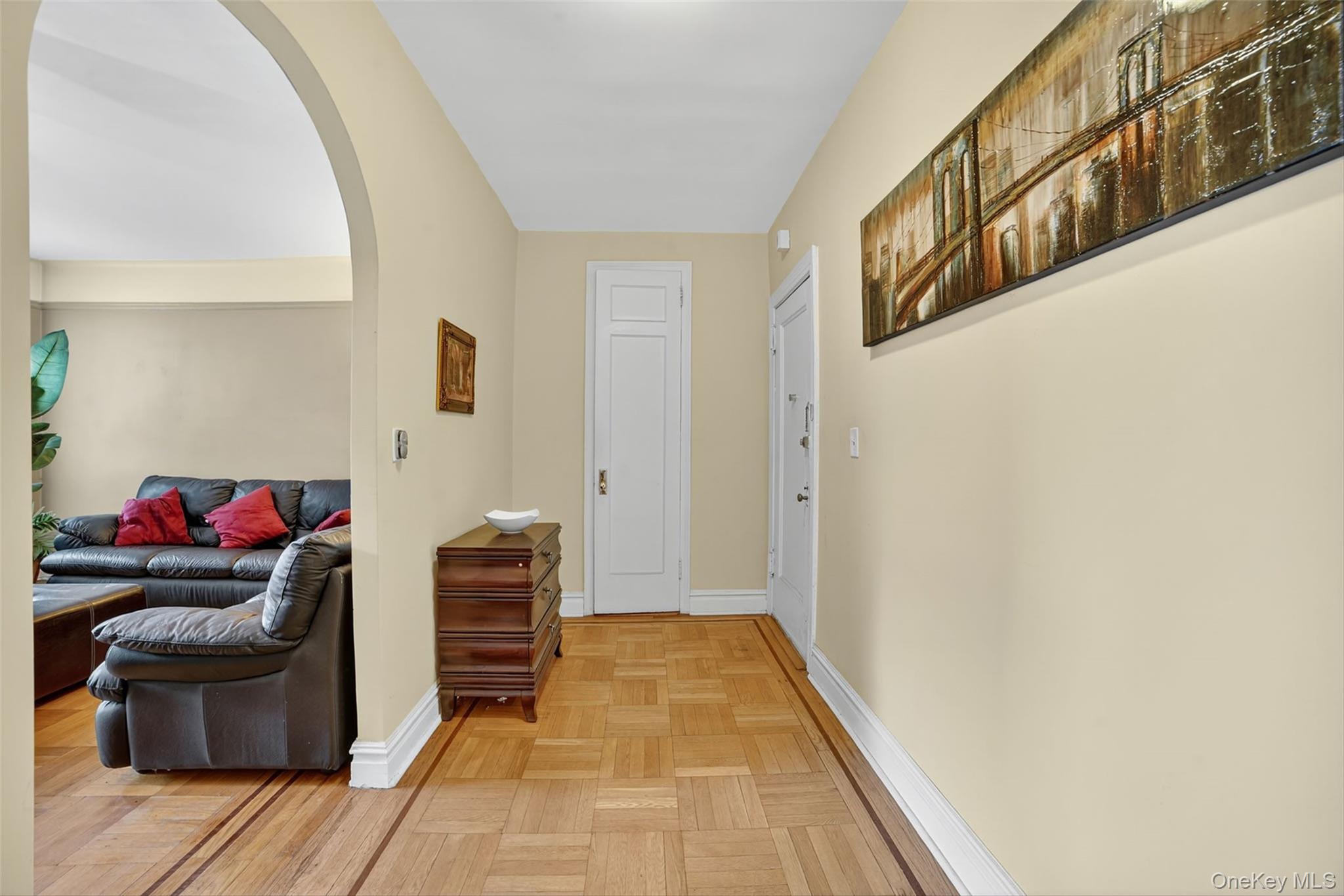 219 Bronx River Road, Unit 2L photo 25
