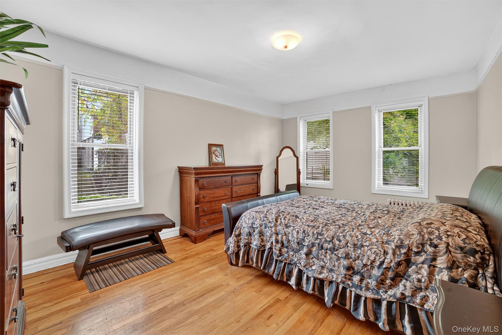 219 Bronx River Road, Unit 2L photo 20
