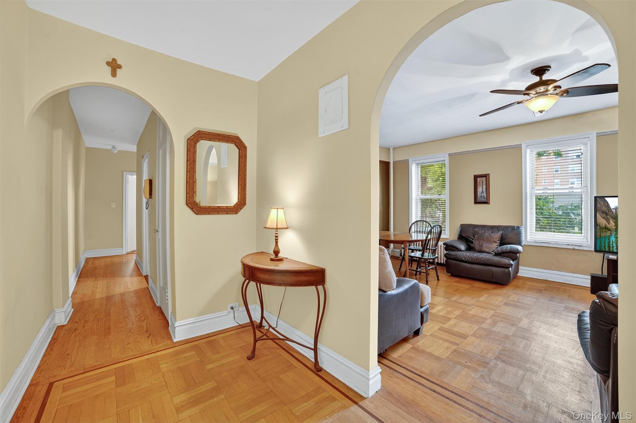 219 Bronx River Road, Unit 2L photo 4