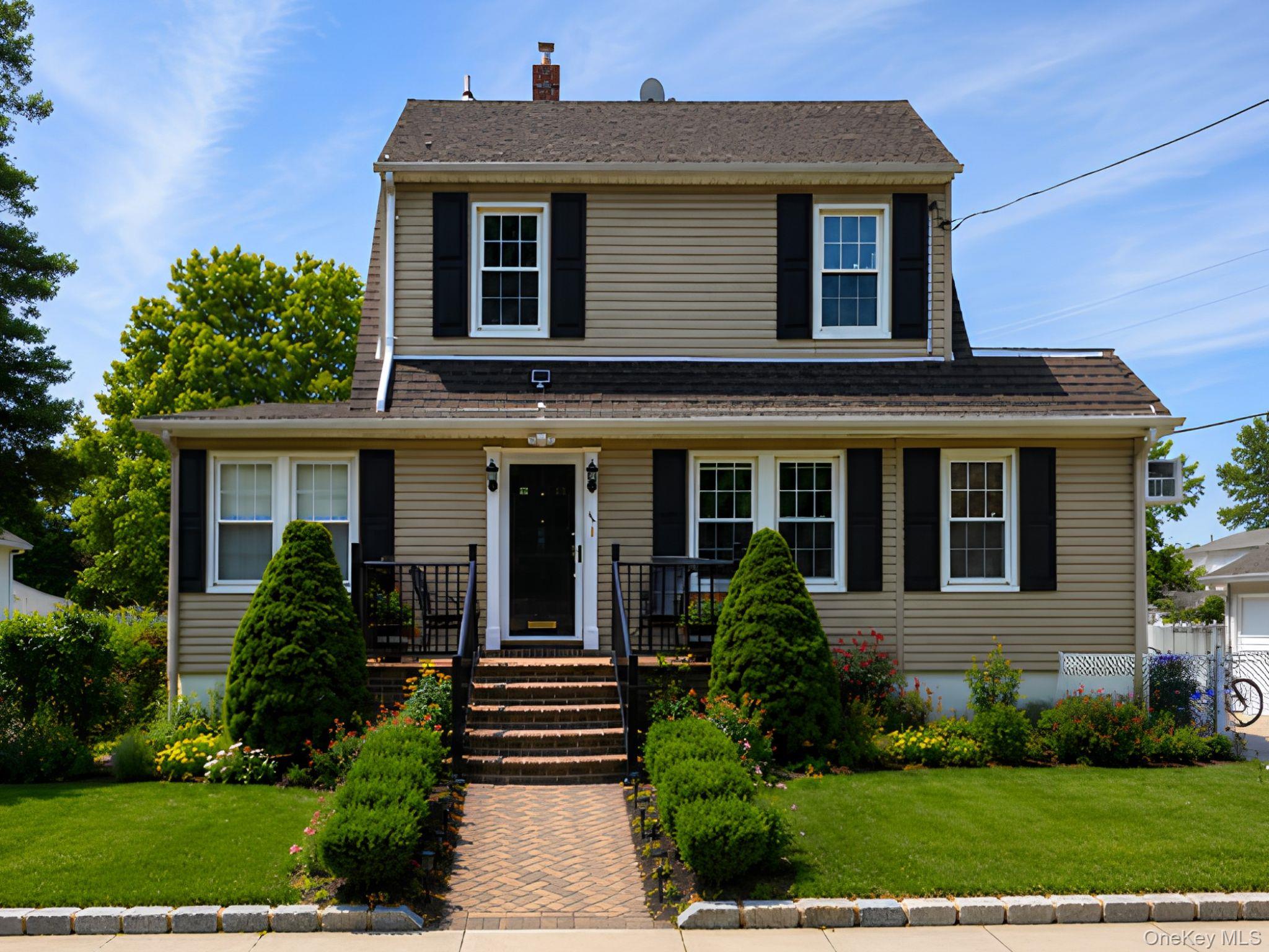 64 Avondale Street – For Sale