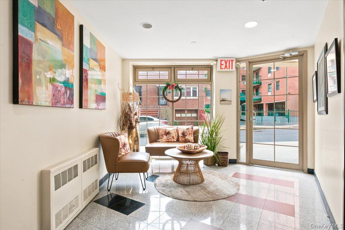 83-75 117th Street, Unit 4D photo 3