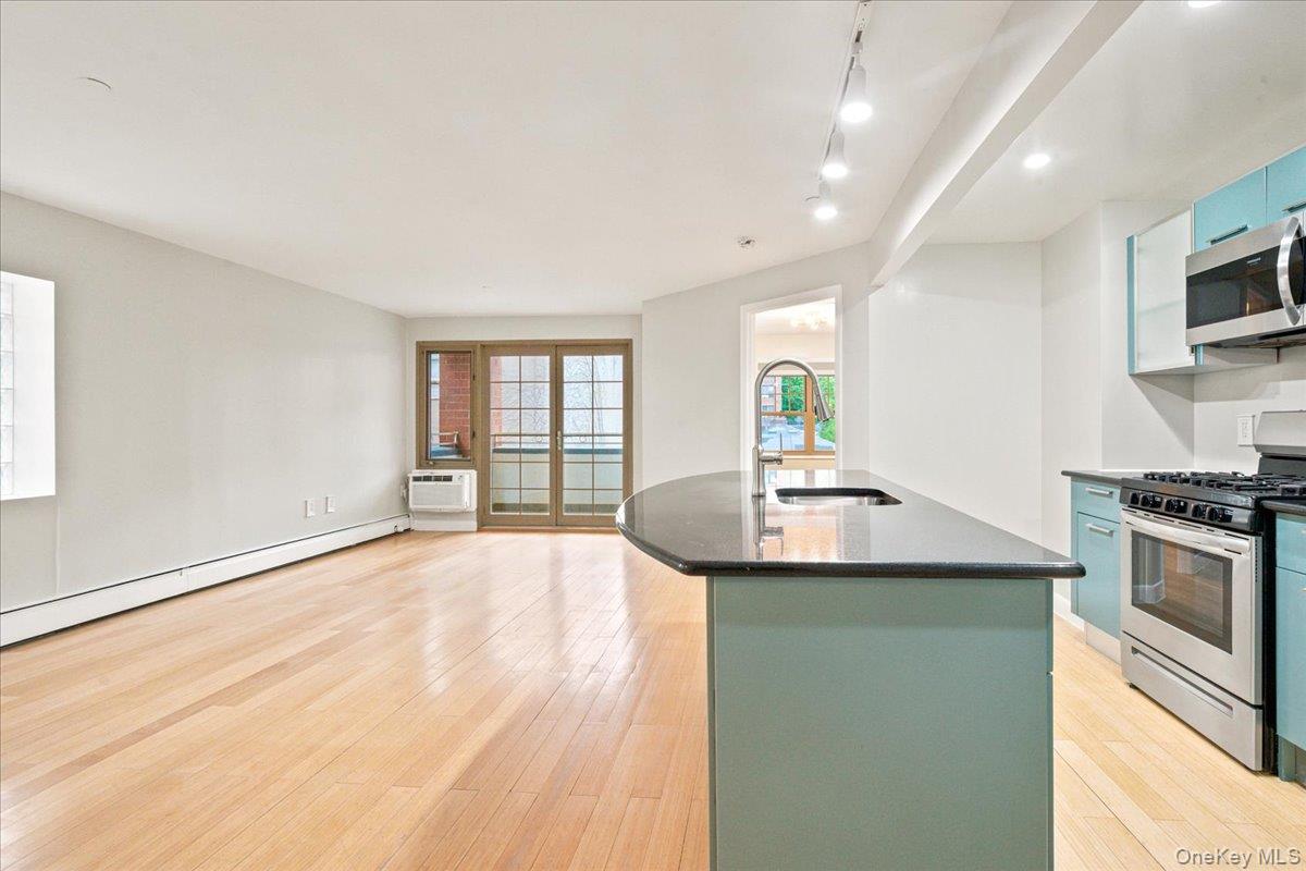 83-75 117th Street, Unit 4D photo 6