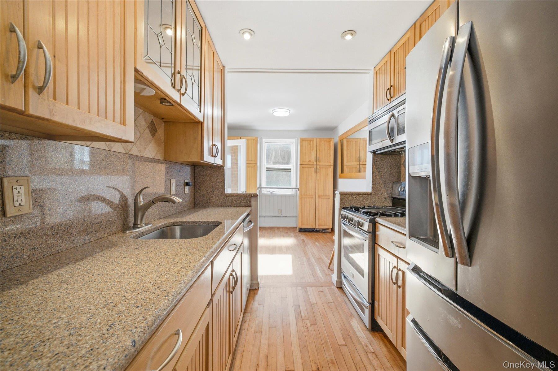 370 W Broadway, Unit 5W photo 5