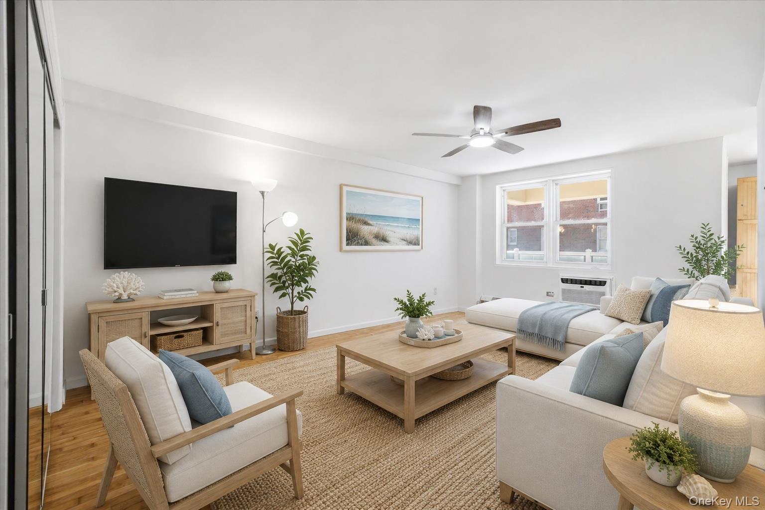 370 W Broadway, Unit 5W photo 3