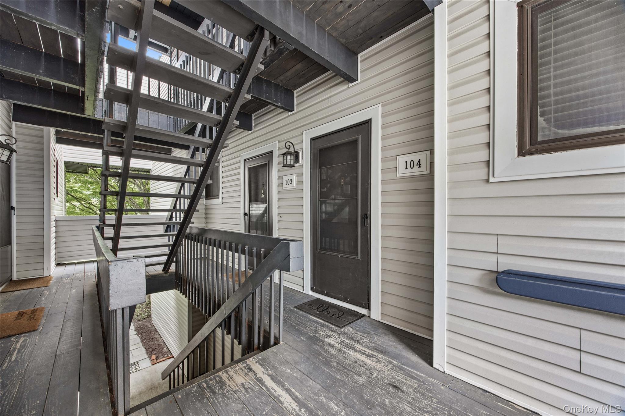 104 Drew Lane – For Sale photo 3