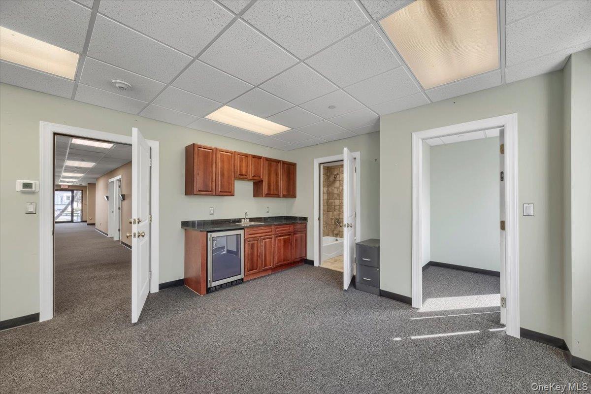 8 Revolutionary Road, Unit executive photo 3