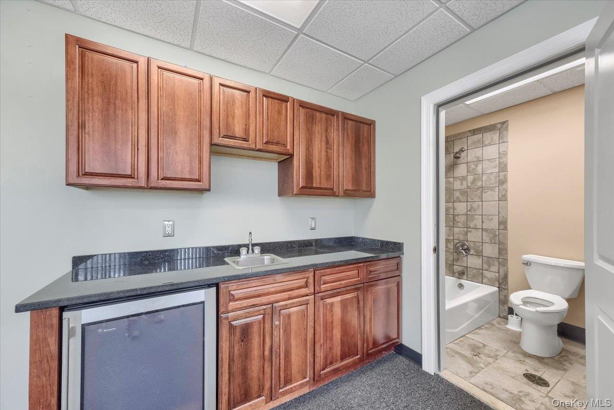 8 Revolutionary Road, Unit executive photo 4