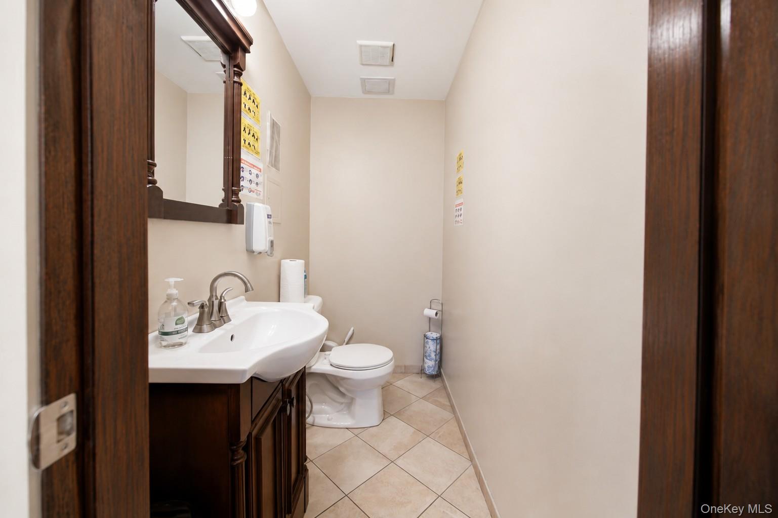 585 Meserole Street – For Sale photo 22