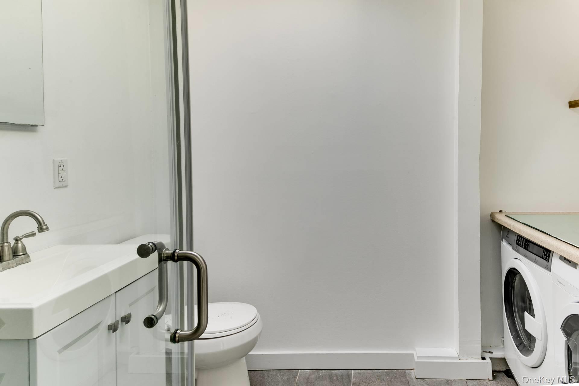 26 Washington Avenue, Unit Main photo 4