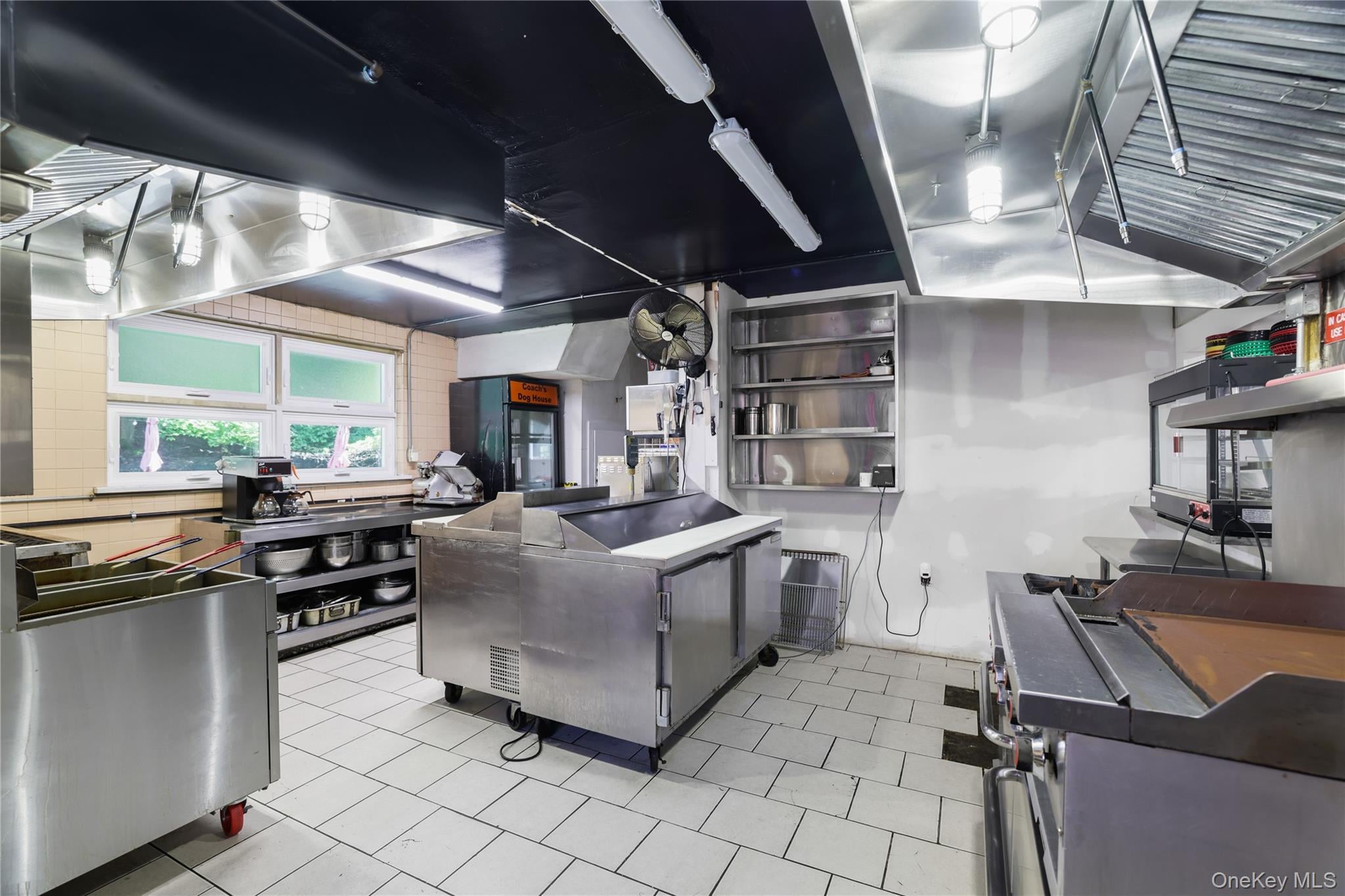 28 Upper Main Street – For Sale photo 7