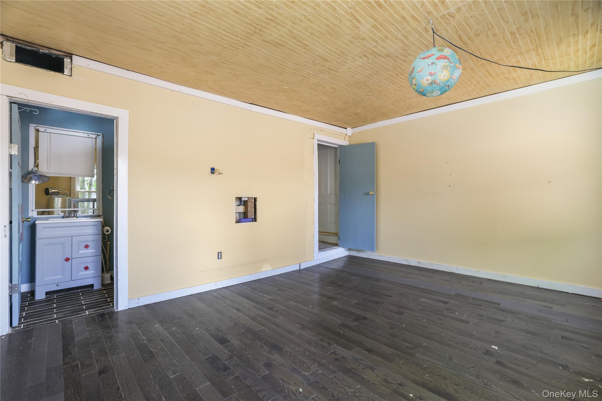 28 Upper Main Street – For Sale photo 45