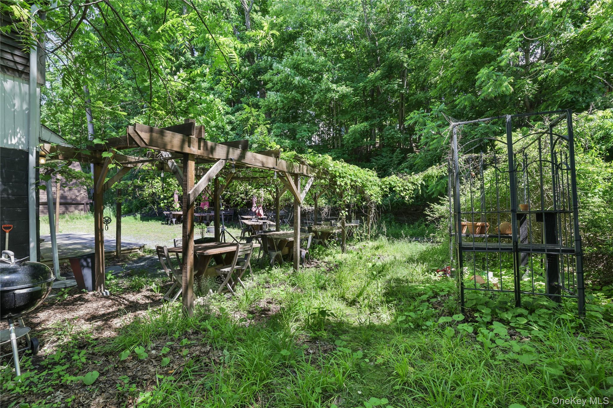 28 Upper Main Street – For Sale photo 48