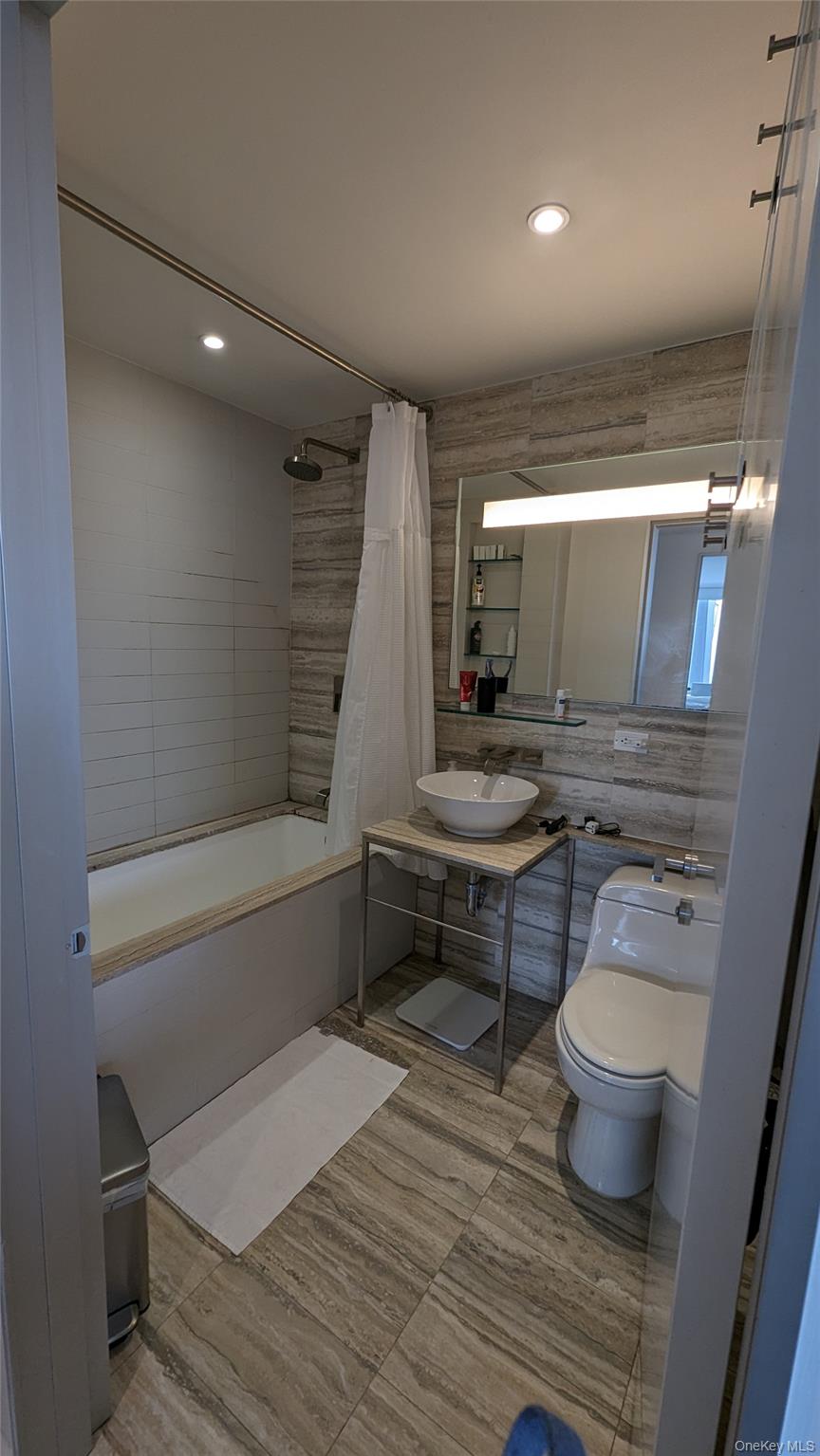 322 W 57th Street, Unit 37H photo 4