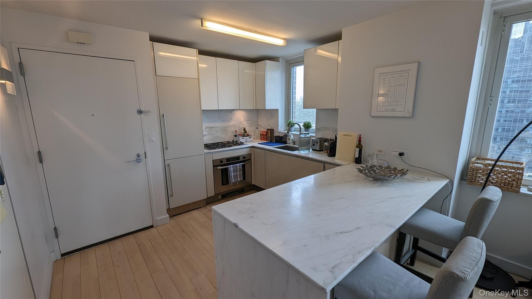 322 W 57th Street, Unit 37H photo 3