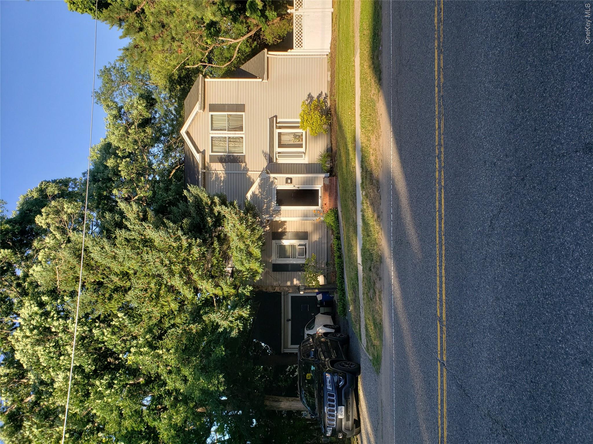 715 County Line Road – For Sale