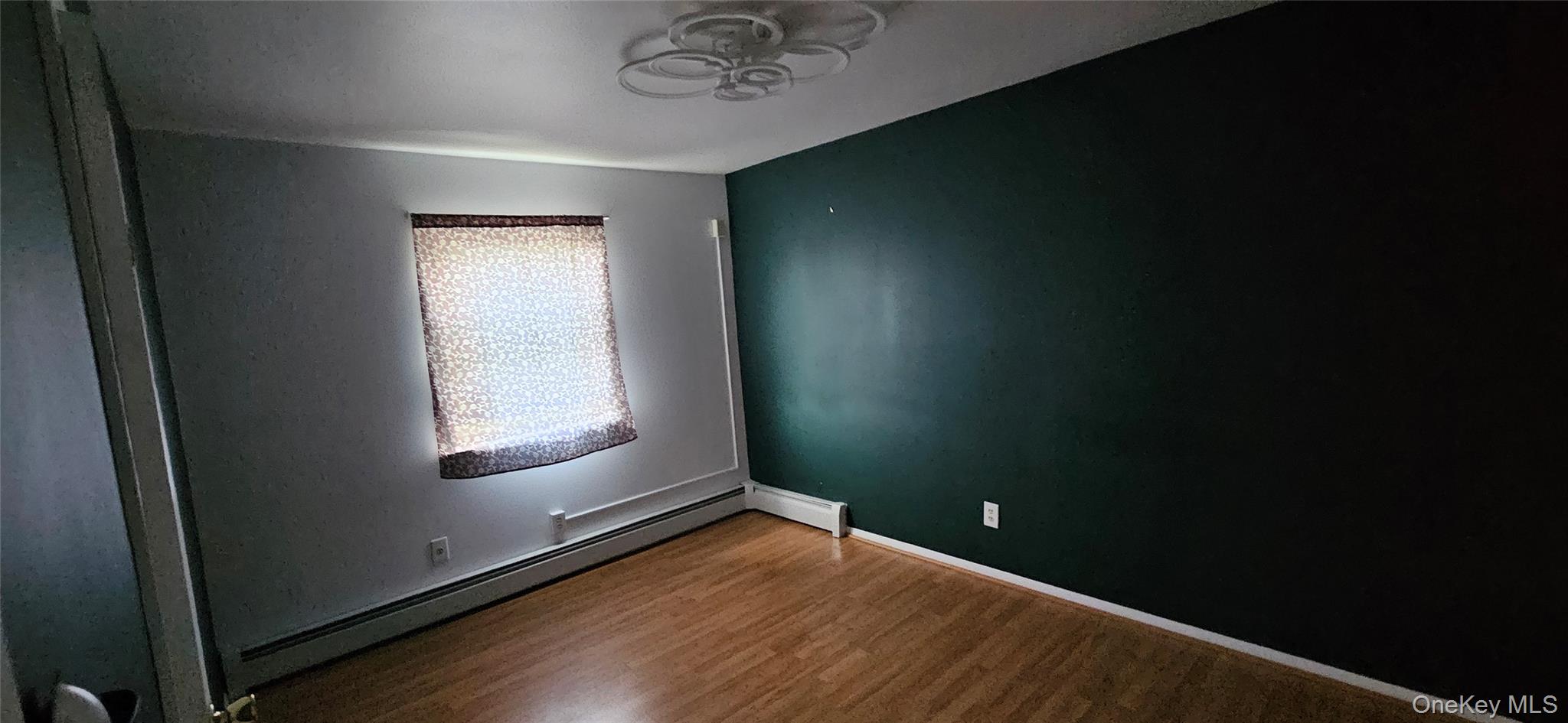 935 Homestead Avenue – For Sale photo 11
