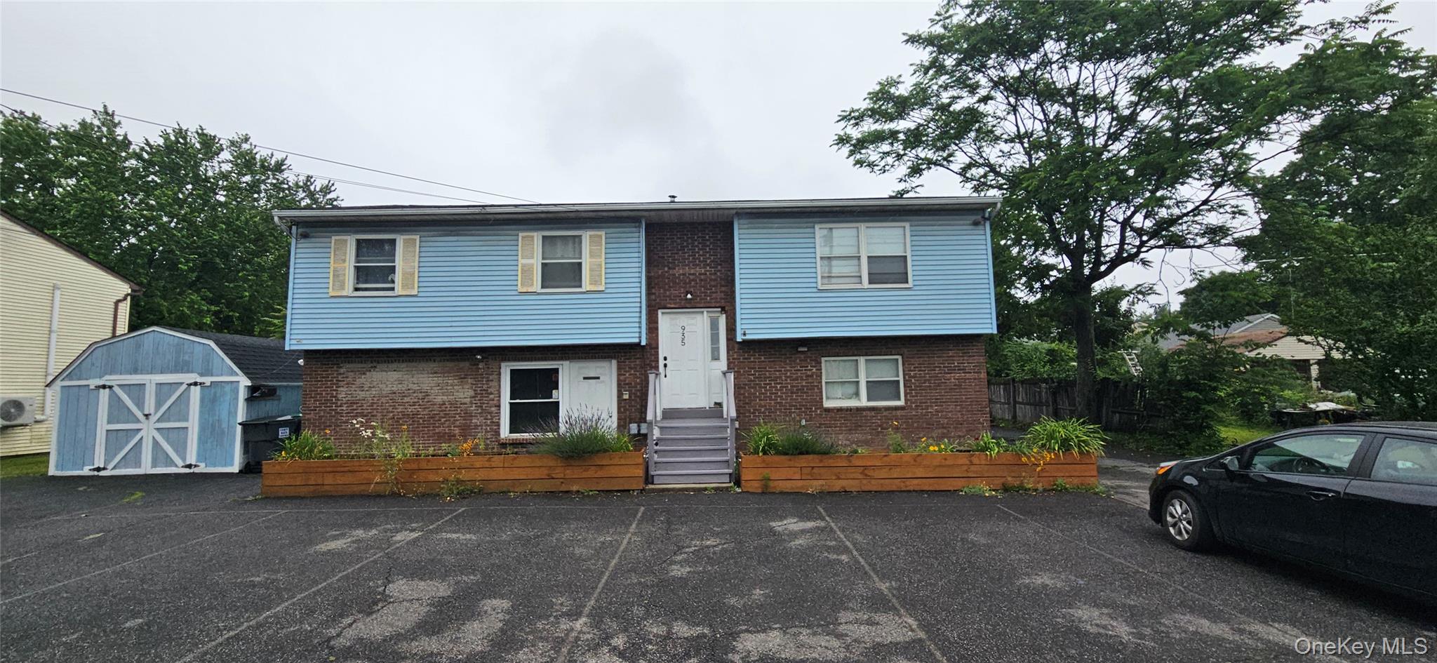 935 Homestead Avenue – For Sale photo 3