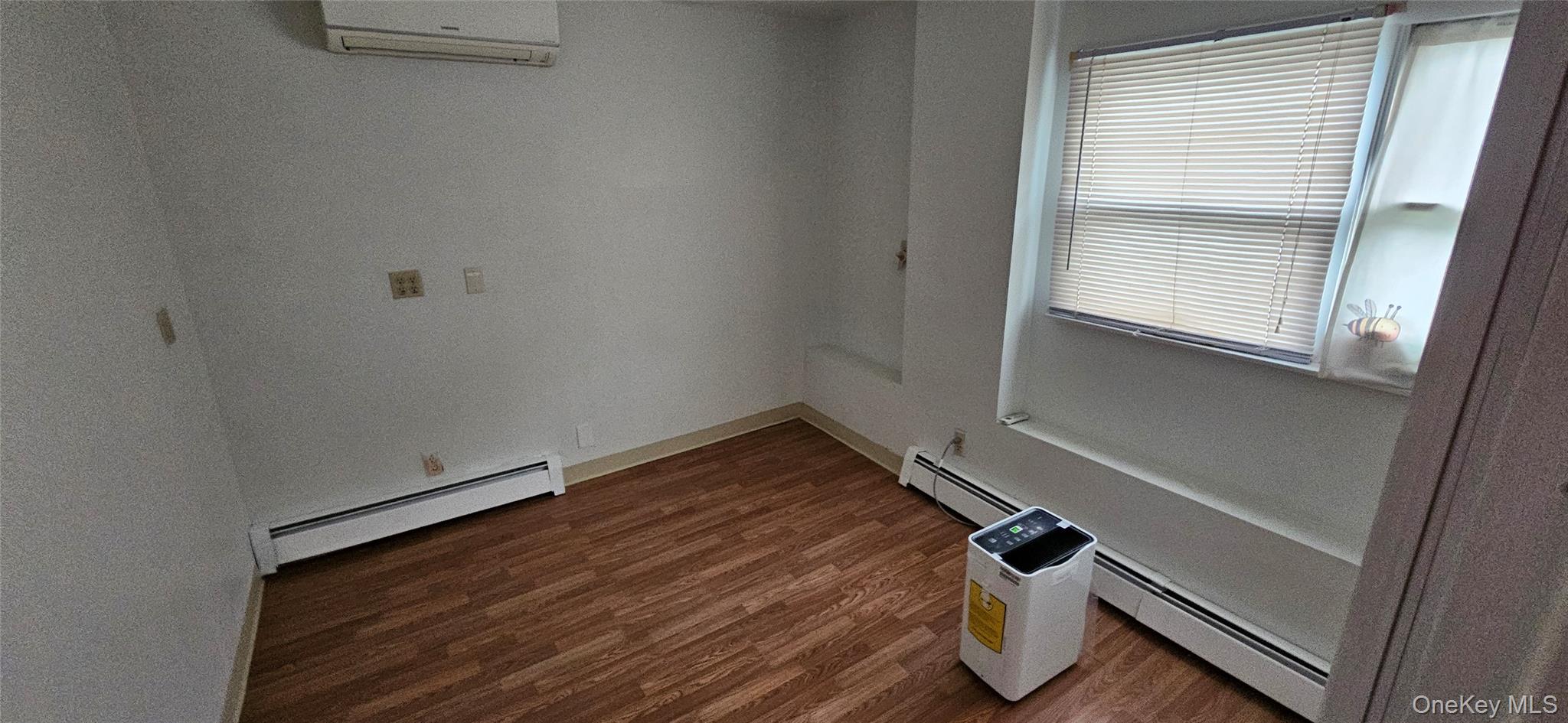 935 Homestead Avenue – For Sale photo 15